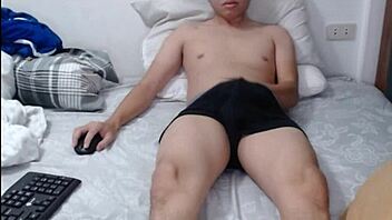 that hot boy is wanking so good, you gotta see it