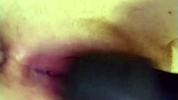 Sexy White Girl Masturbates, Squirts Cum All Over Herself Intriguingly