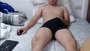 that hot boy is wanking so good, you gotta see it