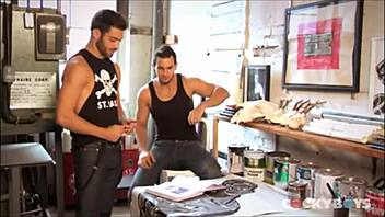 model pierced ass fucked in gay threesome