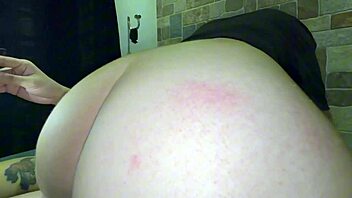 Wild Valentine's Day with My Stepmom and Her Big Ass Riding Monster Cock!