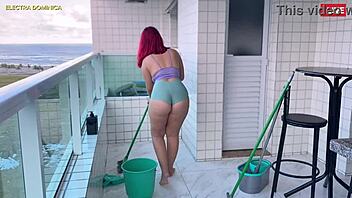 Isn't this maid's short shorts driving me wild?