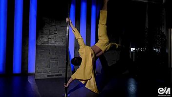 i watch this sexy gay guy striptease on the pole, he's so hot and acrobatic