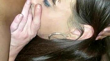 Jeg møter en hvit jente for en het prat