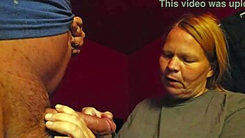 想看我深插孕妇的阴道吗？