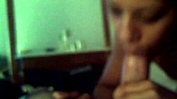 Pendeja sucks cock in Flores, Argentina.