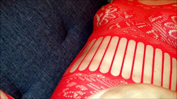 French amateur in red lingerie rims and deepthroats balls 😏