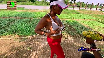 the orange seller and big dik customer juliet simeo