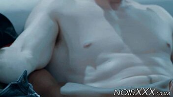 피어스 파리스 테이 스콧 인종 간 게이 아날섹스