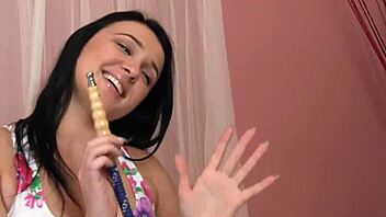 Teen cowgirl rides and sucks cock in amateur video