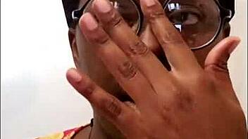 ebony milf masturbates solo