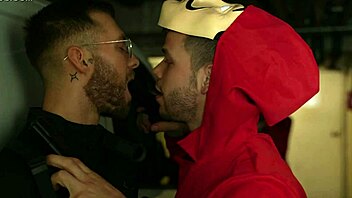 Gay menoboy performs blowjob and oral in sex house