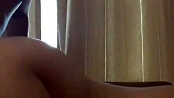 fucking hot girl on sofa 😏