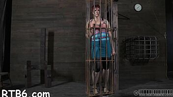 Facial Castigation For Pretty Honey With Wet Pussy