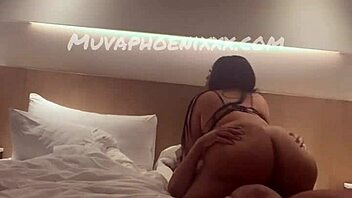 amateur fan fucks muvaphoenix in hotel room