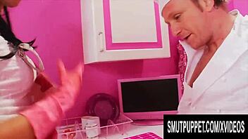 brunette tammie lee serves her hairy ass and pussy to the chef