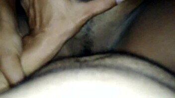 morena gostosa conversa sobre sua vida