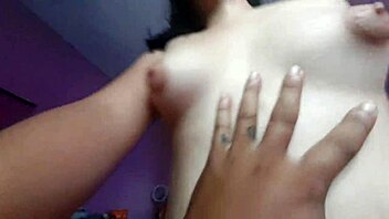 A solas con mi hermanastra haciendo putadas