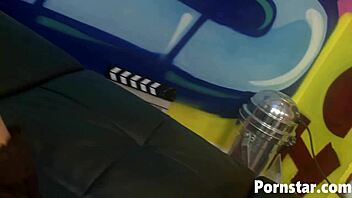 Lesbian Dani Maye Fingers Hot Model's Pussy