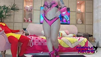 débora fantine's sexy theater with super pink