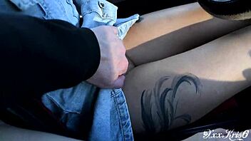 naked sexy chick drivin for outdoor bang... damn