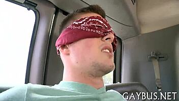 horny gay guy sucking cock 😏