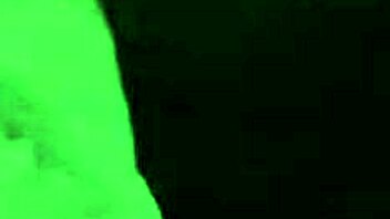 Ibu tiri tolak gangguan pasca-klub tapi ngidam kontolku