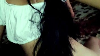 This model gets fucked in the ass close up at home