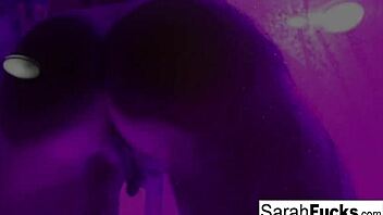 i'm watchin this bad ass tattooed milf masturbatin wetly, it's so artistic n' hot