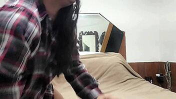 Download Video And Send To Friend Neto