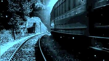 Udforsk vintage erotisk kunst med retro tegneserier, antik anime og provokerende hentai scener