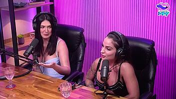 a giselle berdnarski deixou a monique bertolini com muito tes�o