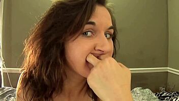 Fifi Foxx teases with unique mouth fetish play