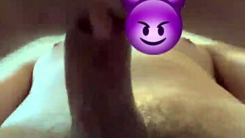 Amateur Latina pornstar enjoys intense anal doggystyle sex
