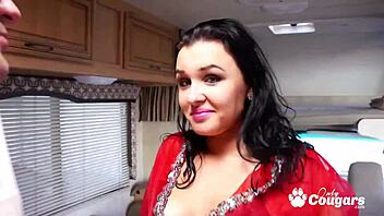 i wacth arabian princcess christina snow get plowed