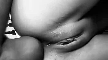 Novinha takes anal dick and orgasms hard