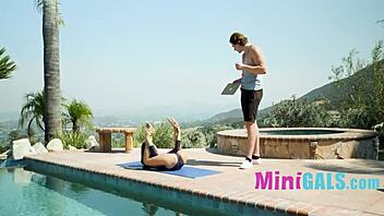 Wow! Gymnast Petite Alexia Anders Pecah Selaput Dara Naik Kontol Besar Michael Swayze