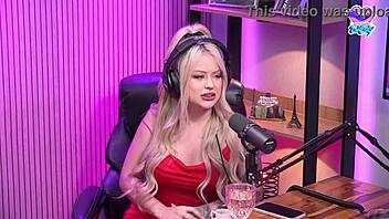 a giselle berdnarski deixou a monique bertolini com muito tes�o