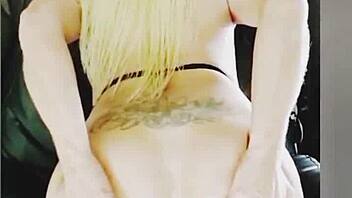 Blonde Tattooed Babe Fisting Her Big Ass Anal