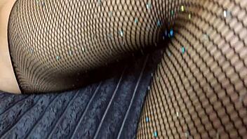 I love playing with my tight holes in double penetration 😍