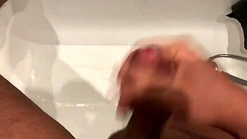 soloboy masturbation cumshot