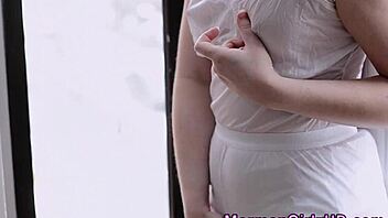 Mormonisk rødhåret teen 18+ fanget i at gnide i solo leg