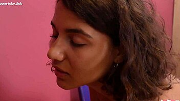 루비 발렌타인 음란 아시아녀 자위 쇼