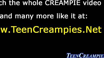 18+ jente humpes hardt i doggy-stil!