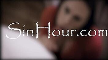 Curvy milf latina lexi lunas fingering with toys 😘