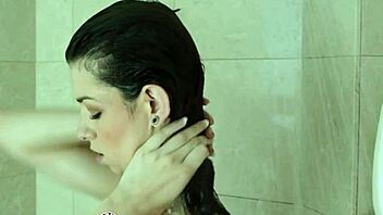 Naveen Ora Oiled Up!