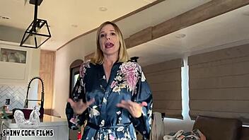 Jane Cane as hot stepsister saves Christmas with blowjob