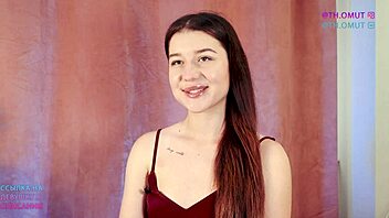 Jolie's butt naked and teasing in pornstar scene