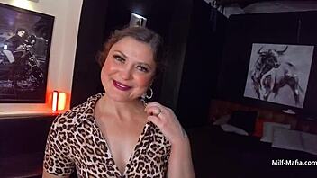 hot older pale skinned milf adores black cock 😍