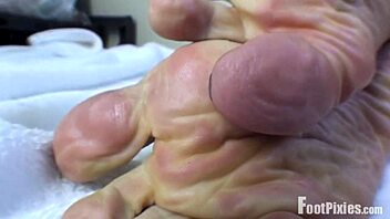 Jade Vixen Heel Massage